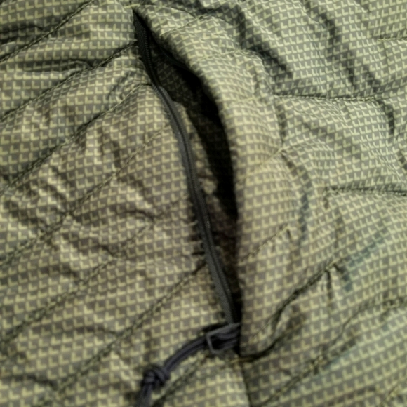 Under Armour, Puffer Jacket. - Picture 6 of 8